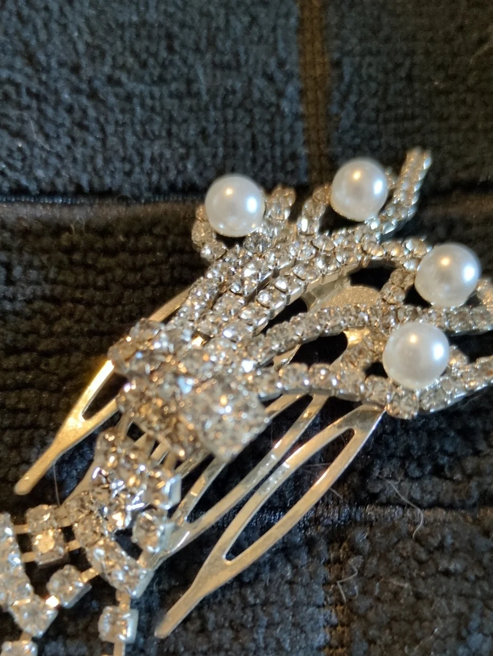 Bridal Crystal and Pearl Hair Comb - Silver Tone